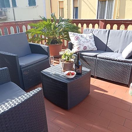 La Casa Di Ele, Parcheggio Privato Gratuito La Spezia Exterior foto