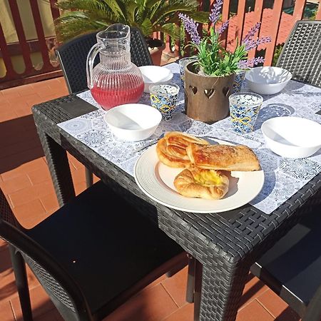 La Casa Di Ele, Parcheggio Privato Gratuito La Spezia Exterior foto
