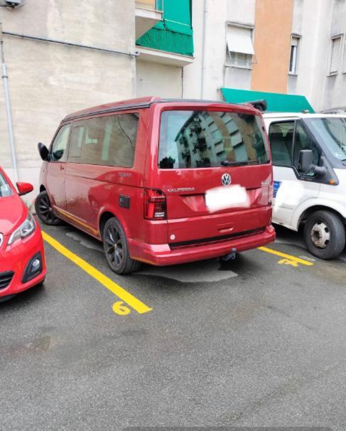 La Casa Di Ele, Parcheggio Privato Gratuito La Spezia Exterior foto
